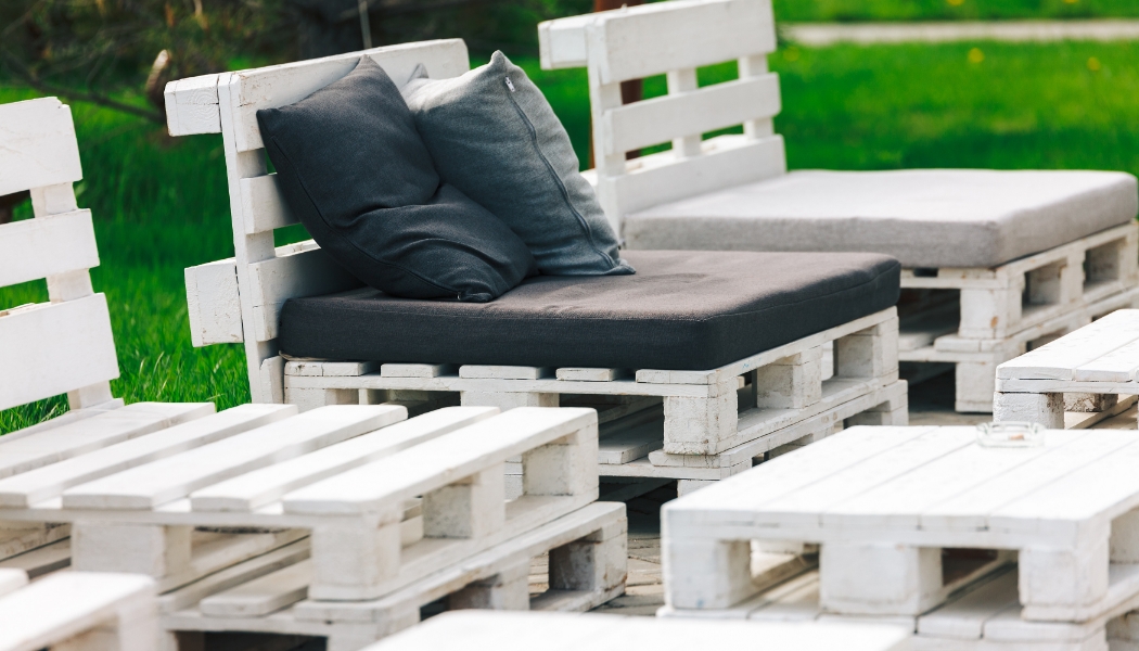 new-uses-for-old-rubbish-pallets