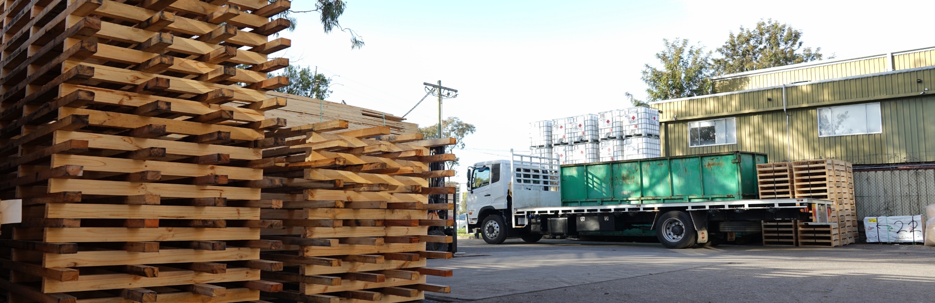 Timber-banner