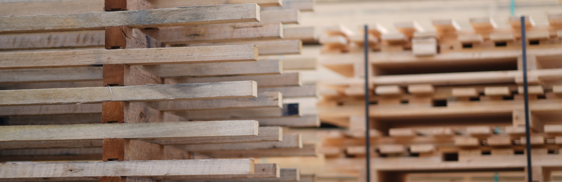 custom-hardwood-pallets-banner