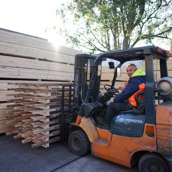 Custom Hybrid Pallets